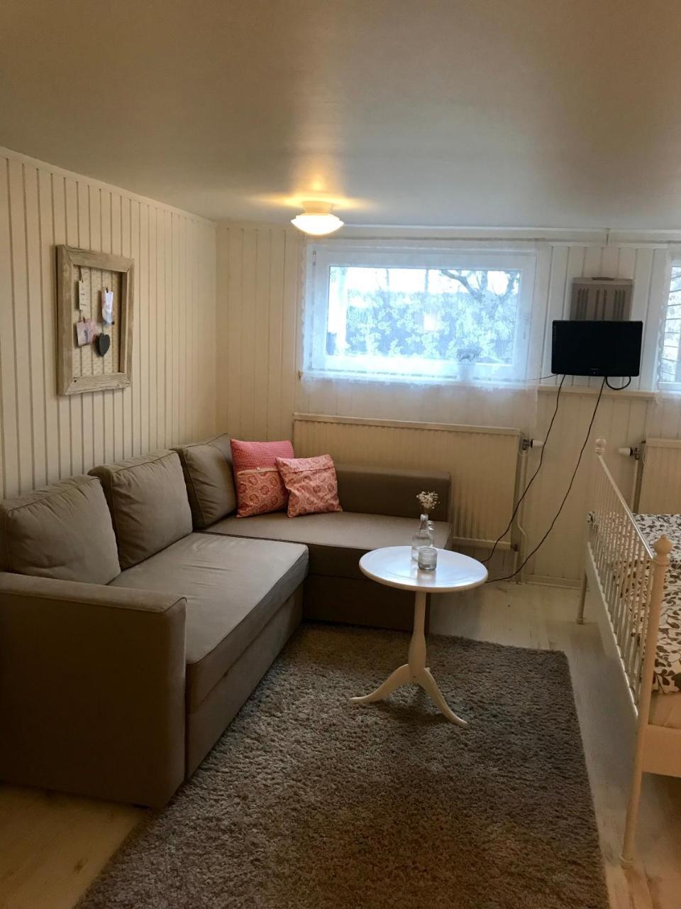 Room With Pentry, Separate Entrance, No Cardpayment غْرانّا المظهر الخارجي الصورة